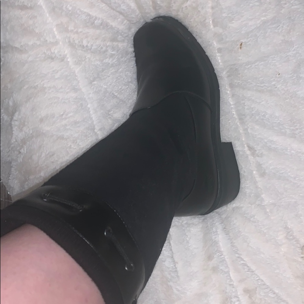 BLACK LEATHER TOTES BOOTS